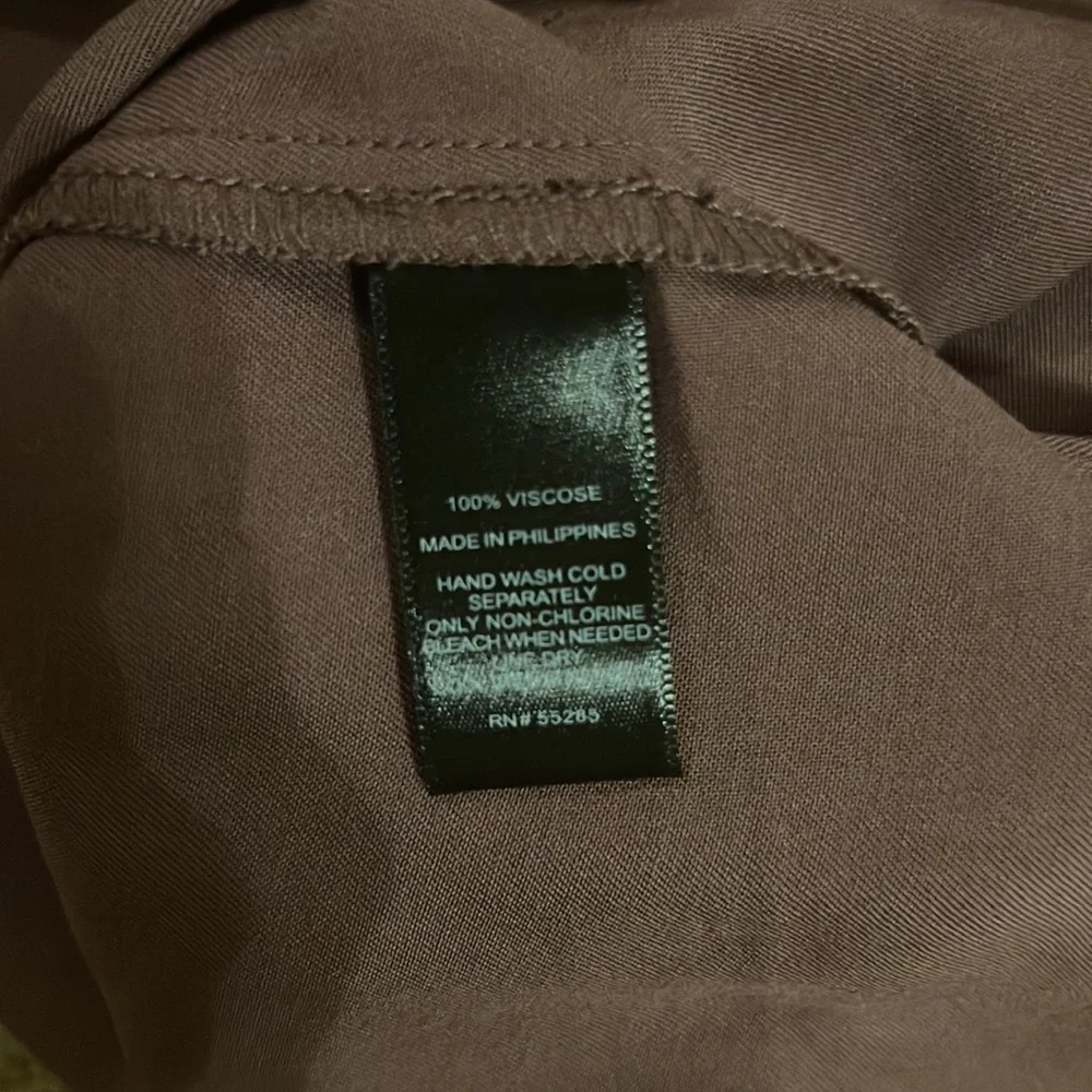 Express Tank Top - Picture 4 of 4